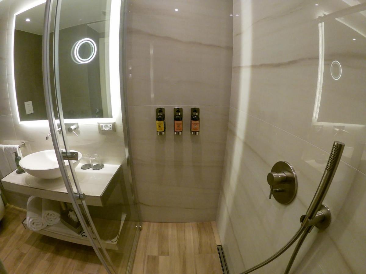 Municipio Luxury Suite เนเปิลส์ ภายนอก รูปภาพ