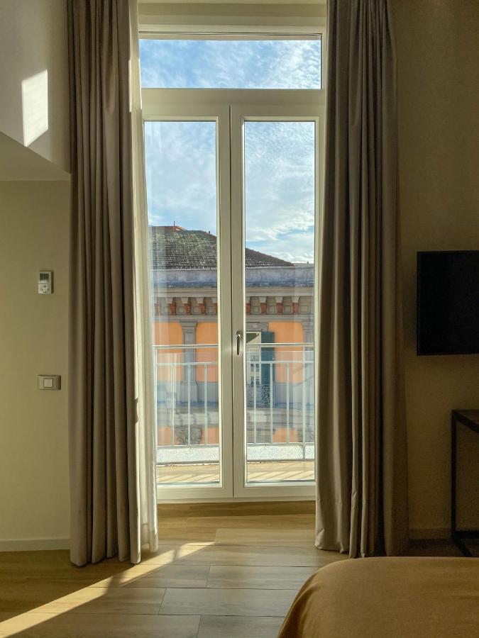Municipio Luxury Suite เนเปิลส์ ภายนอก รูปภาพ