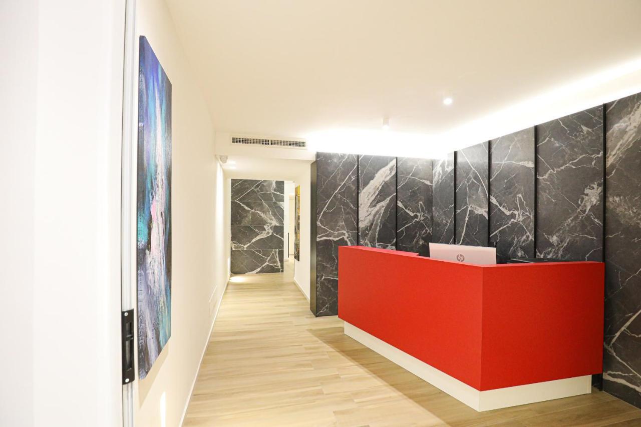 Municipio Luxury Suite เนเปิลส์ ภายนอก รูปภาพ