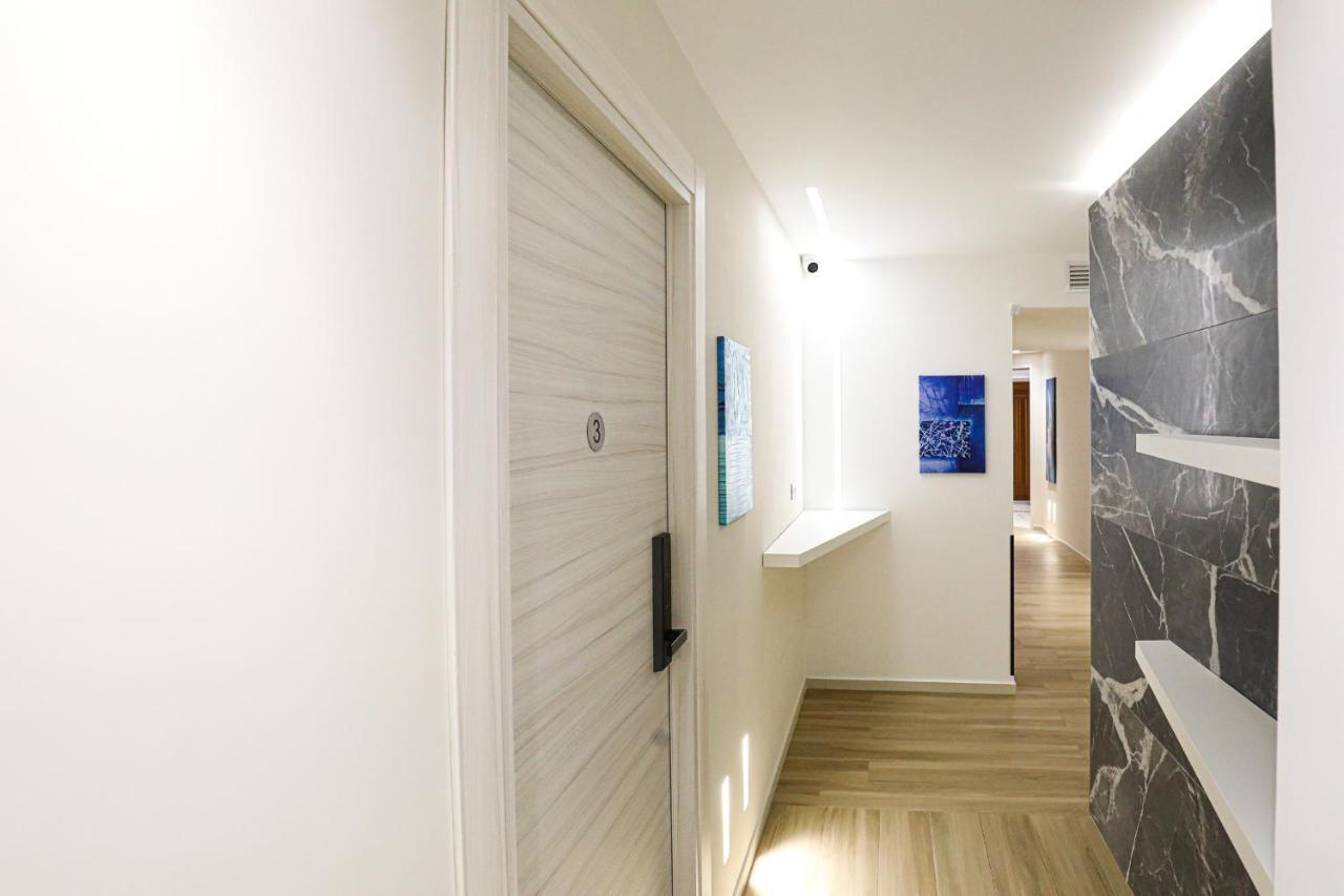 Municipio Luxury Suite เนเปิลส์ ภายนอก รูปภาพ